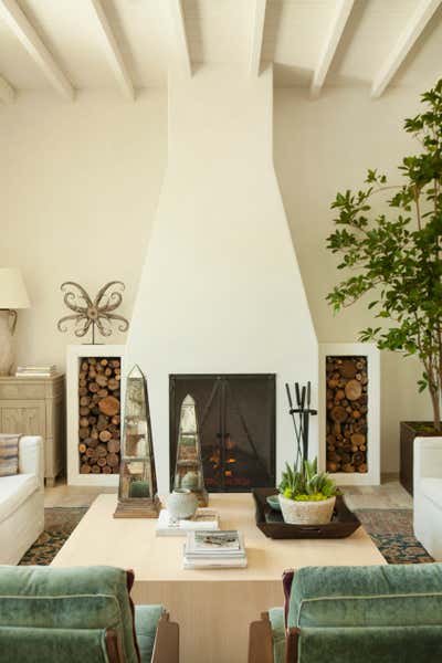  Rustic Family Home Living Room. Trophy Hills by Taylor Borsari Inc..