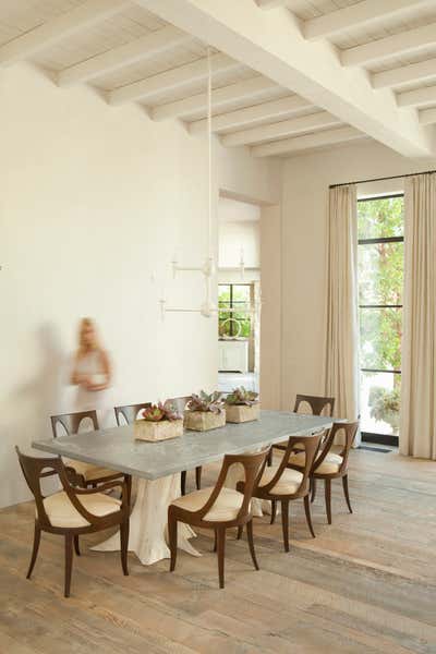  Minimalist Family Home Dining Room. Trophy Hills by Taylor Borsari Inc..