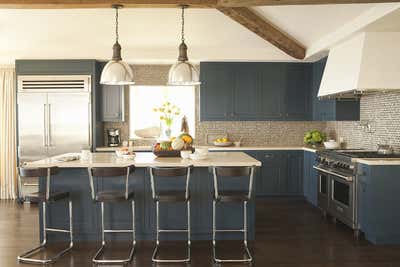  Contemporary Family Home Kitchen. Lagunita by Taylor Borsari Inc..