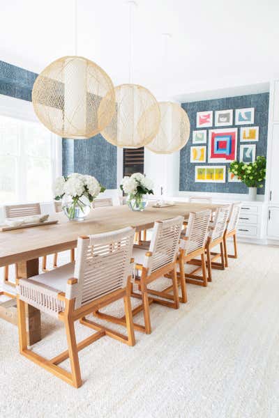  Beach Style Beach House Dining Room. North Fork Waterfront by Chango & Co..