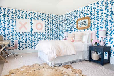  Beach Style Beach House Children's Room. North Fork Waterfront by Chango & Co..