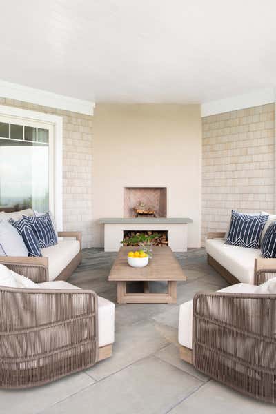 Beach Style Patio and Deck. North Fork Waterfront by Chango & Co..