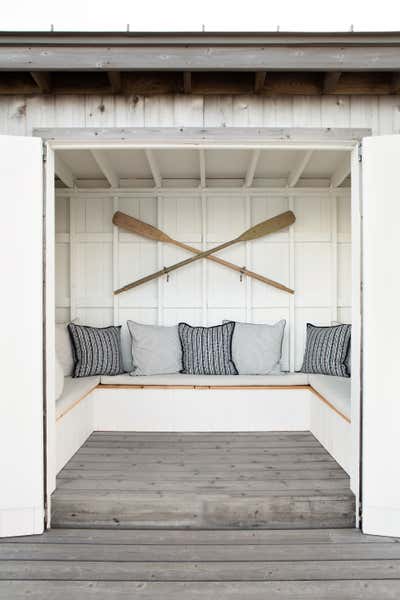 Beach Style Exterior. North Fork Waterfront by Chango & Co..