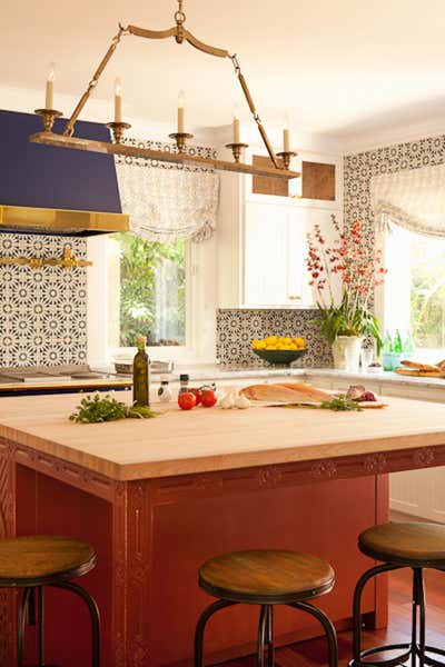  Eclectic Family Home Kitchen. A Avenue by Taylor Borsari Inc..