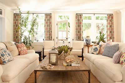  Country Family Home Living Room. A Avenue by Taylor Borsari Inc..
