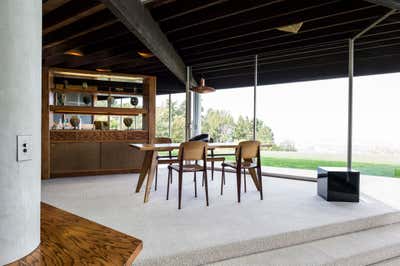  Minimalist Family Home Dining Room. Lautner Harpel House by Mark Haddawy.