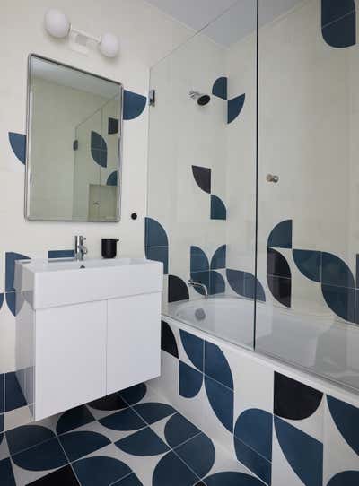  Modern Apartment Bathroom. West 110th Street Residence by Frederick Tang Architecture.