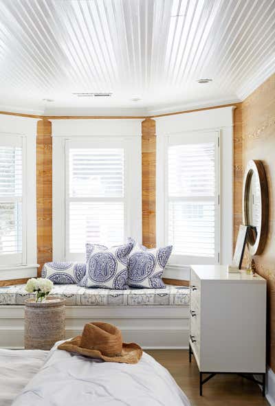  Transitional Beach House Bedroom. North East Beach Cottage by Brown Davis Architecture & Interiors.