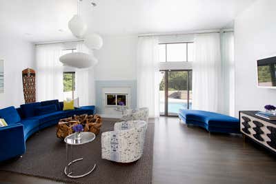  Minimalist Beach House Living Room. Southampton by Fawn Galli Interiors.