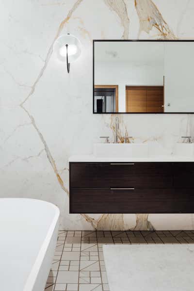  Modern Vacation Home Bathroom. Sampson Ave by Cityhome Collective.