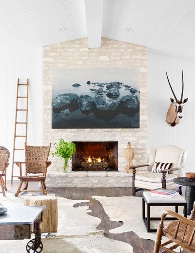  Rustic Vacation Home Living Room. Ranch Style by Mohon Interiors.