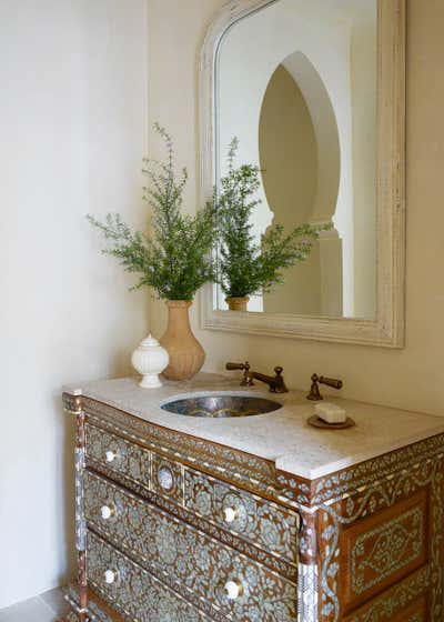  Mediterranean Family Home Bathroom. Crystal Cove by Ohara Davies Gaetano Interiors.