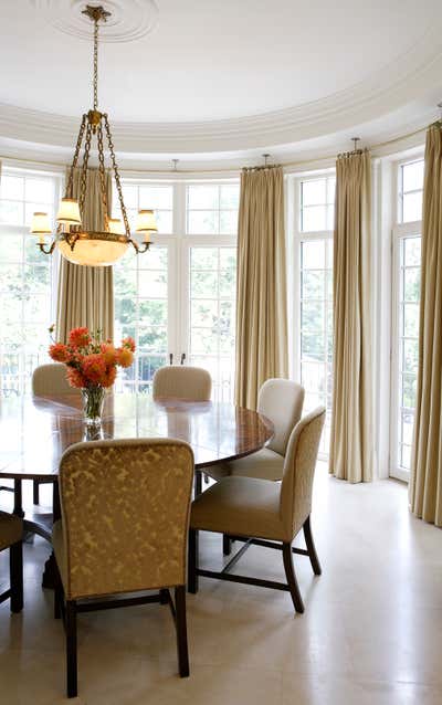  Traditional Family Home Dining Room. City House by Philip Mitchell Design LLC.