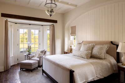  Cottage Bedroom. North Shore Residence by Frank Ponterio Interior Design.