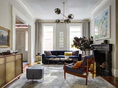  Mid-Century Modern Family Home Living Room. Brooklyn Heights Greek Revival, No. 3 by The Brooklyn Studio.