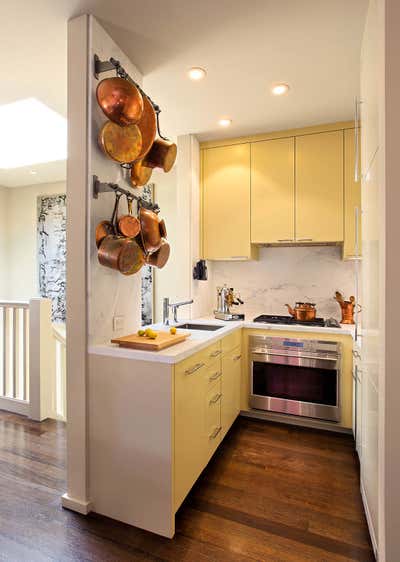  Transitional Family Home Kitchen. City Pied-à-Terre by Martin Young Design.