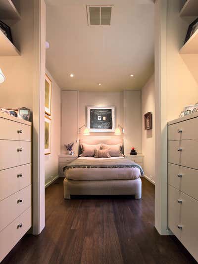  Transitional Family Home Bedroom. City Pied-à-Terre by Martin Young Design.