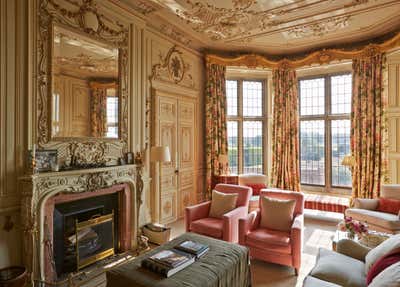  English Country Country House Living Room. Madresfield Court by Todhunter Earle Interiors.