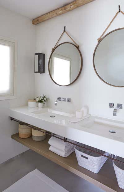 Coastal Vacation Home Bathroom. Sardinia by Todhunter Earle Interiors.