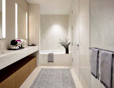  Modern Family Home Bathroom. 15 Hudson Yards  by Frampton Co.