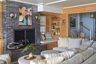  Coastal Vacation Home Living Room. Manhattan Beach Family Home  by Jeff Andrews - Design.