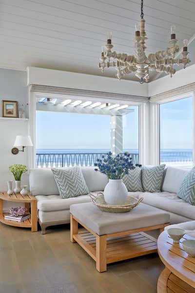 Coastal Vacation Home Bedroom. Manhattan Beach Family Home  by Jeff Andrews - Design.