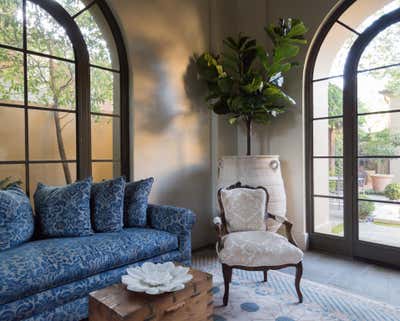  Traditional Family Home Entry and Hall. Southampton, Houston by Audrey White Interiors.