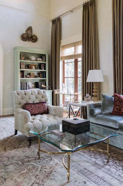  Traditional Family Home Living Room. Southampton, Houston by Audrey White Interiors.