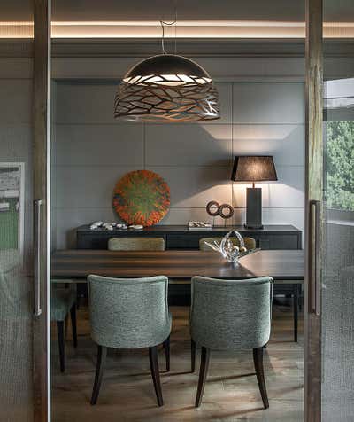  Contemporary Family Home Dining Room. Trait d'Union by Pelizzari Studio.
