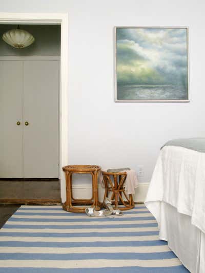  Coastal Apartment Bedroom. BROOKLYN HEIGHTS by VERDOIER.