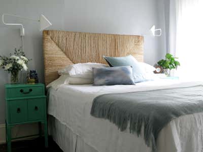  Coastal Apartment Bedroom. BROOKLYN HEIGHTS by VERDOIER.