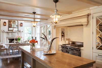  Traditional Country House Kitchen. Connecticut Federal  by Charlotte Barnes Interior Design & Decoration.
