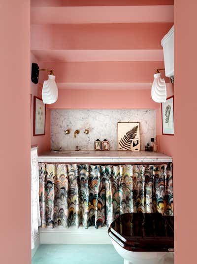  Eclectic Family Home Bathroom. Riverside Townhouse  by Beata Heuman Ltd.