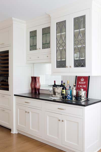  Transitional Family Home Kitchen. Greenwich Collector by Charlotte Barnes Interior Design & Decoration.