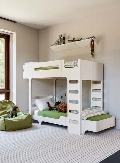  Contemporary Family Home Children's Room. Barry Lane Residence by Leverone Design Inc.