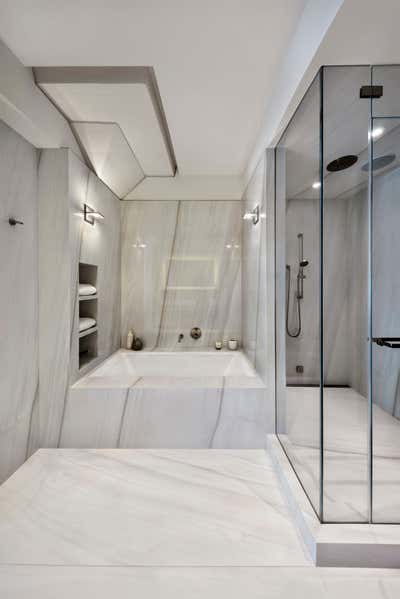  Modern Apartment Bathroom. N. Moore Loft by DHD Architecture & Interior Design.