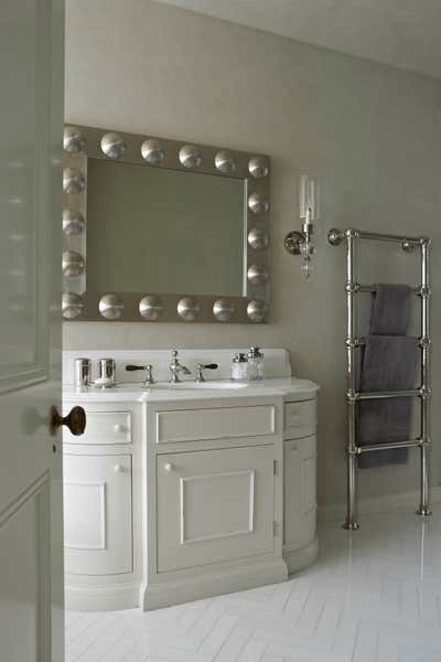  Traditional Apartment Bathroom. Knightsbridge pied a terre  by Godrich Interiors.