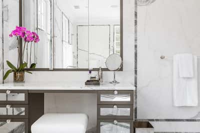  Traditional Family Home Bathroom. Greenwich by Alisberg Parker Architects.