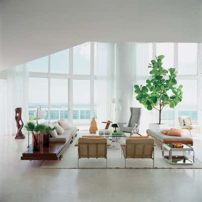 Mid-Century Modern Beach House Living Room. Santa Maria Residence by Joe Serrins Architecture Studio.