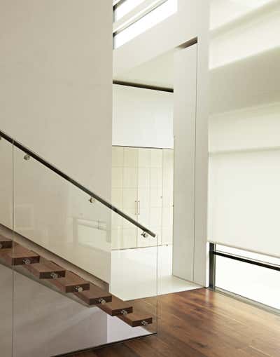  Contemporary Minimalist Beach House Entry and Hall. Maison Meadowlark by Studio Zung.