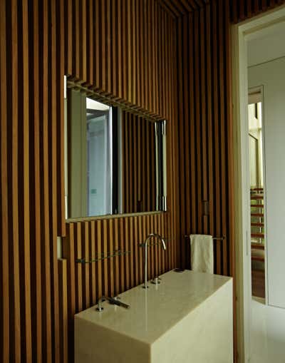  Minimalist Beach House Bathroom. Maison Meadowlark by Studio Zung.