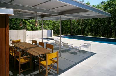  Contemporary Country House Patio and Deck. Water Mill Houses by 1100 Architect.