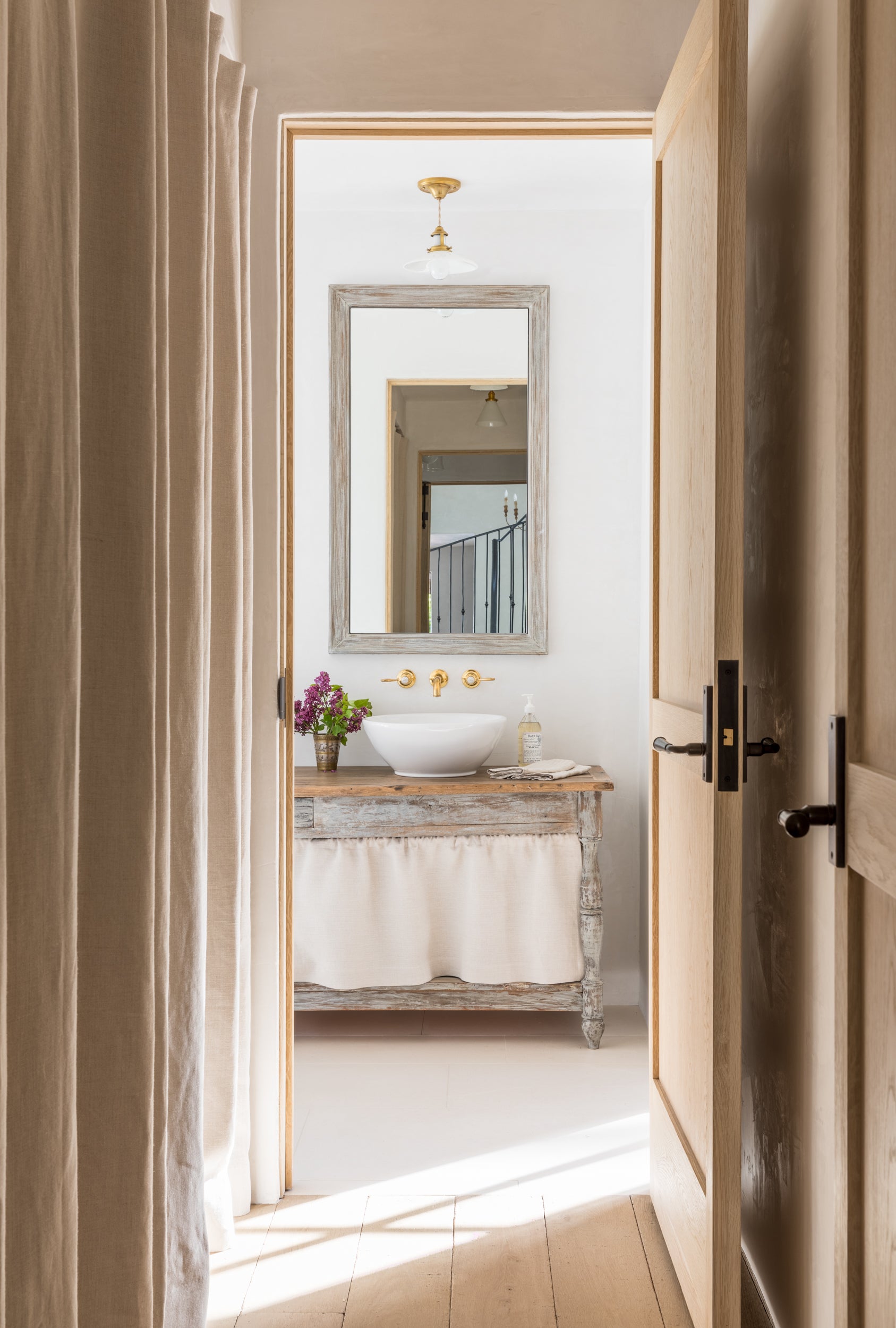 Beach Style Entry and Hall