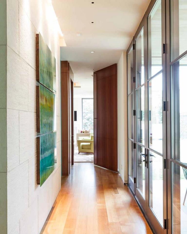 Contemporary Entry and Hall