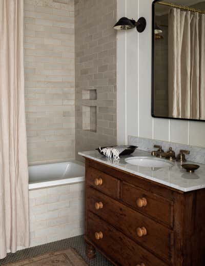  English Country Vacation Home Bathroom. The Cabin + The Snug by Heidi Caillier Design.