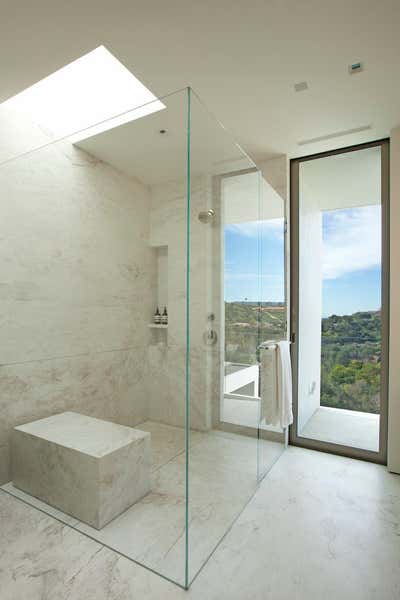  Contemporary Family Home Bathroom. Ledge House by RIOS.