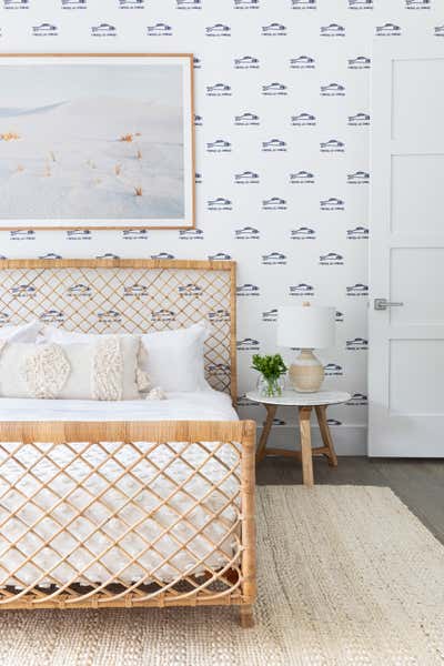  Beach Style Beach House Bedroom. Hamptons Family Getaway by Chango & Co..