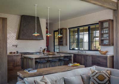 Contemporary Vacation Home Kitchen. Victory Ranch Vacation Home by JAGR Projects LLC.