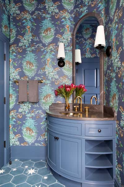  Victorian Family Home Bathroom. Austin Victorian by Chango & Co..