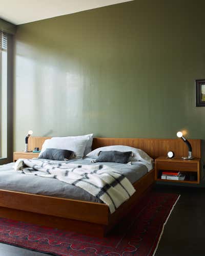  Contemporary Mixed Use Bedroom. One Manhattan Square by Anna Karlin.